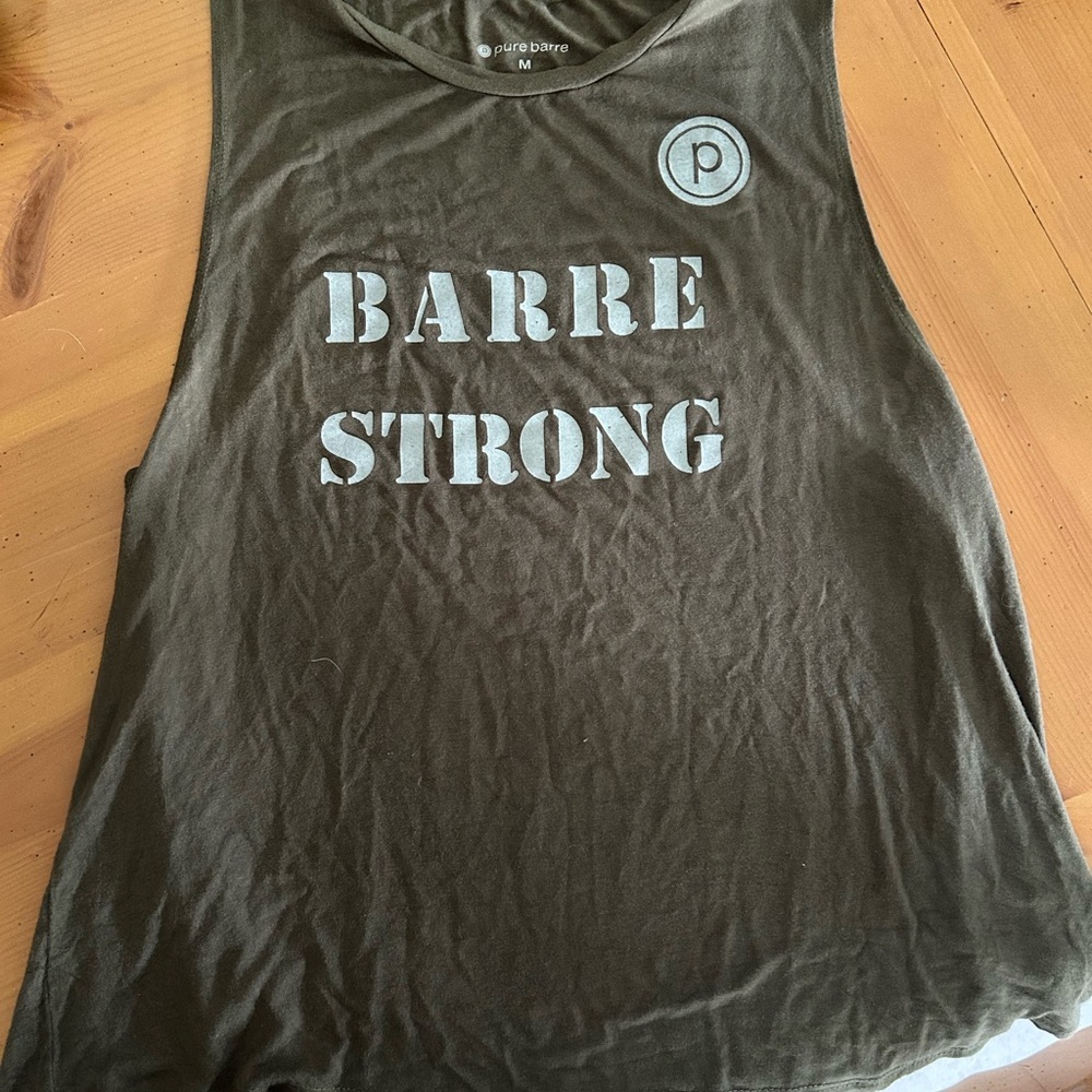 Barre Strong tank. Size medium.